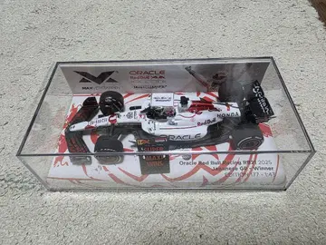 페르스타펜 샵 별주 RB21 Japanese GP 1/43