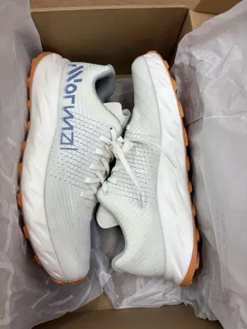 nnormal 노멀 Kjerag 01 Green/White