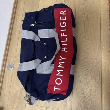 TOMMY HILFIGER 보스턴 백 네이비/레드