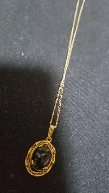 빈티지 골드 12K GF 오벌 펜던트 목걸이