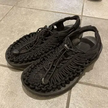 가격 인하 가능 keen 킨 유니크 23.5 블랙