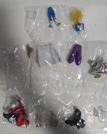 HG 드래곤볼03 DAIMA EDITION 베지터 피콜로 고모라