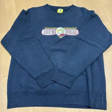90s 덕헤드 자수 맨투맨