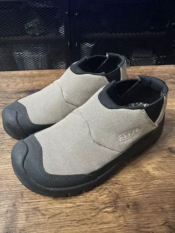 KEEN 후드 캠프 에어풀