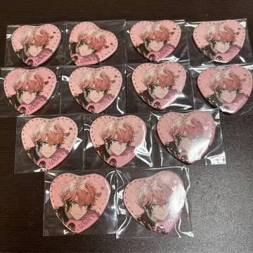 아카기 웬 Melty Valentine 랜덤 하트형 캔뱃지