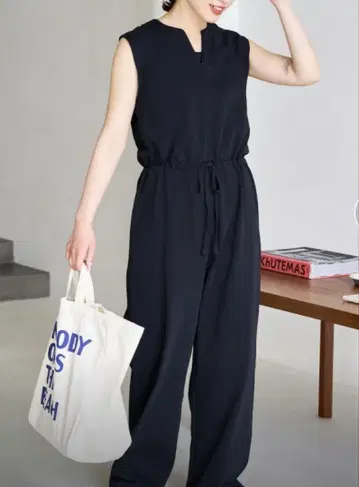 [ FREAK'S STORE ] 택 포함 새상품 슬리브리스 살로펫