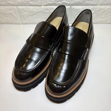 (새상품급) 츠모리치사토 통굽 코인 로퍼 블랙 24cm