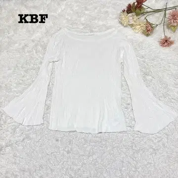 s.1117 [KBF] 긴팔 리브 니트 플레어 소매 비침 있음 화이트