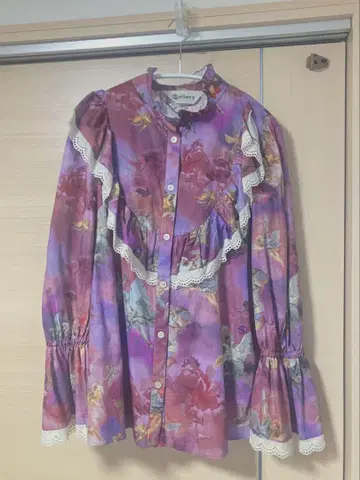 &ellecy 페르소나 블라우스