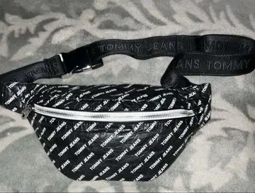Tommy Jeans 바디백 블랙