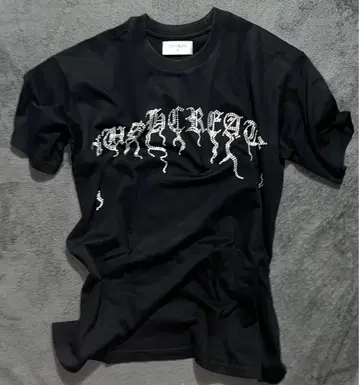 push create 큐빅 T셔츠