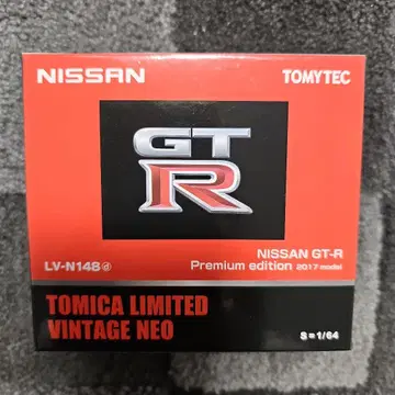 TOMICA LIMITED VINTAGE NEO NISSAN GT-R