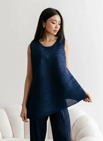 플리츠 볼륨 상의 플리츠 팬츠 셋업