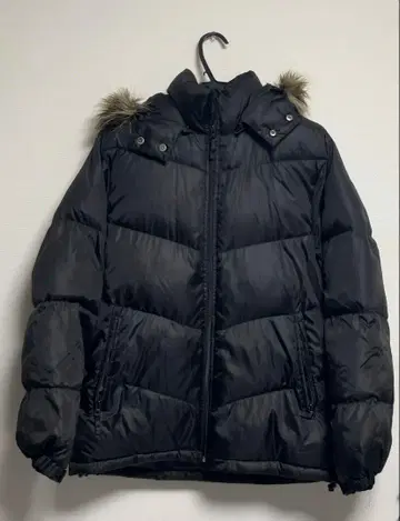 블랙 다운 자켓 후드 부착