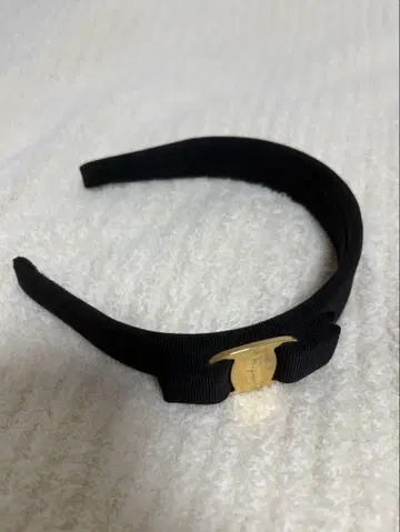 페라가모 머리띠
