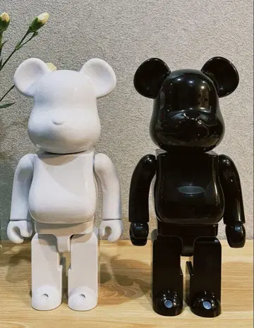 베어브릭 블랙 화이트 2세트 400