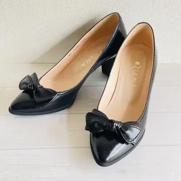 컨디션 최상 다이애나 리본 펌프스 블랙 아몬드 토 23.5cm