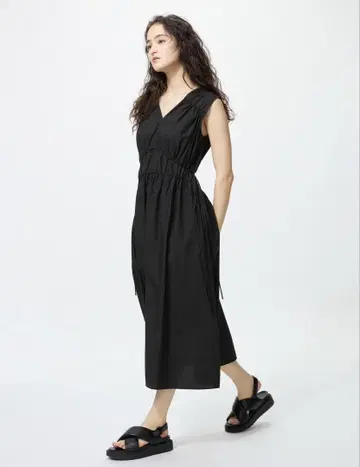 [ UNIQLO ] 유니클로 코튼 개더 원피스 M 블랙