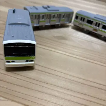 프라레일 야마노테선 리락쿠마 랩핑