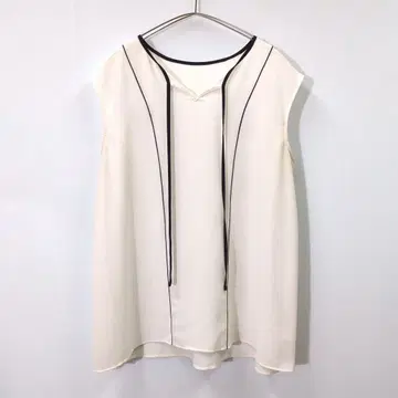 ANAYI 아나이 리본 시어 파이핑 블라우스 화이트