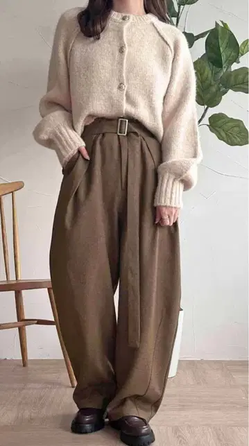 [ apres jour clair ] 허리 디자인 커브 팬츠