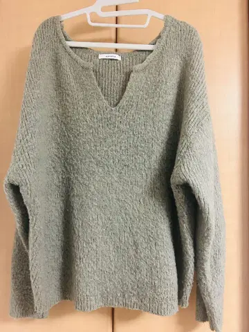 [ JEANASIS ] 피스타치오 컬러 니트