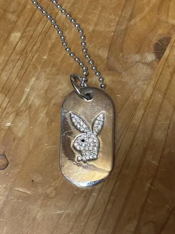 PLAY BOY 실버 목걸이