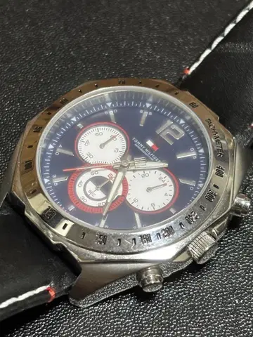 TOMMY HILFIGER TH.71.1.14.0773 손목시계
