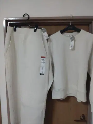 GU 헤비 웨이트 맨투맨 셋업 XXL 크림