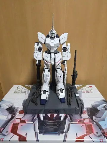 LED 유닛 부착 PG 1/60 RX-0 유니콘 건담 조립 완성품