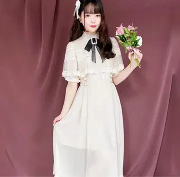 ROJITA 브로치 포함 케이프 맥시 원피스 아이보리