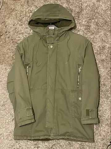 [ ZARA ] 올리브 그린 마운틴 후드티 후드 부착