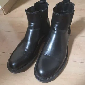 ZARA 블랙 가죽 사이드 고어 부츠