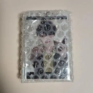 밟거나, 차거나, 사랑하거나 아크링 키링