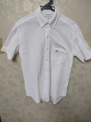 LACOSTE 화이트 반팔 셔츠 M