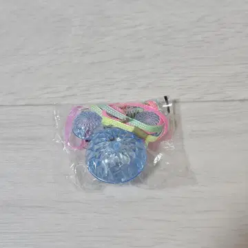 파란색 다이아몬드 컷 빛나는 반짝반짝 마우스 펜던트