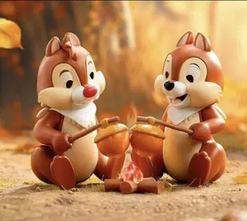 52TOYS 칩과 데일 피크닉
