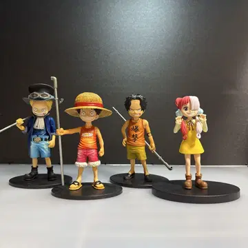 원피스 그라치루 루피 에이스 사보 삼형제 우타