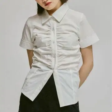 [ FEKETE ] 개더 타이트 셔츠 화이트/L