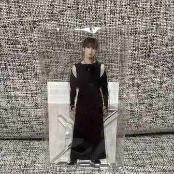 INI XQUARE 아크릴 스탠드 허풍범 페페
