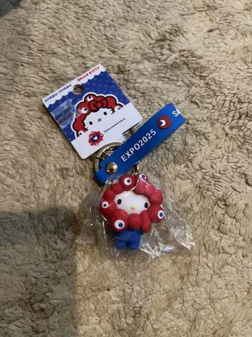 오사카 엑스포 키티 변신 미야쿠미야쿠 스트랩 키링