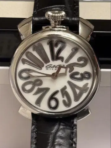 GaGa 손목시계 화이트 다이얼 가죽 새상품급