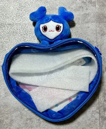 GiGO 한정판 TWICE LOVELYS 삐요큥 바디백 쯔위