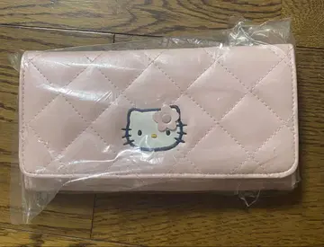 헬로키티 퀼팅 장지갑