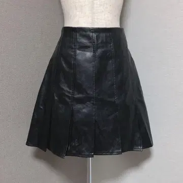 후즈 후 치코 가죽 플리츠 스커트 치마바지 반지 zip 블랙