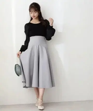 프로포션 바디 드레싱 요크 절개 체크 플레어 스커트