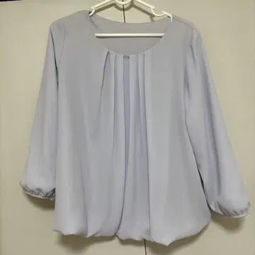 LES MUES 스카이블루 연보라 플리츠 긴팔 블라우스