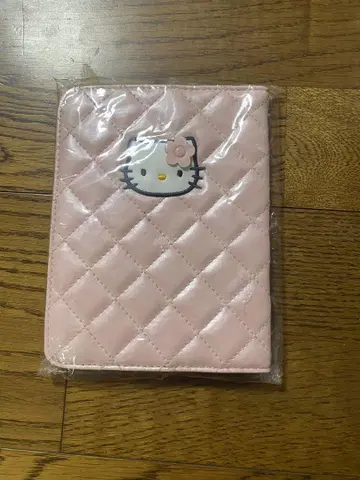 헬로키티 퀼팅 문고본 커버