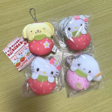 산리오 딸기 싸개 마스코트