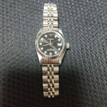 FORBEL 블랙 다이얼 쿼츠 손목시계